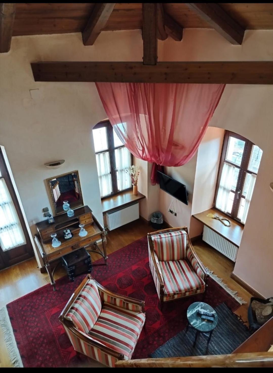 דימיטסאנה Lousiou Nymphes Escape Suites מראה חיצוני תמונה